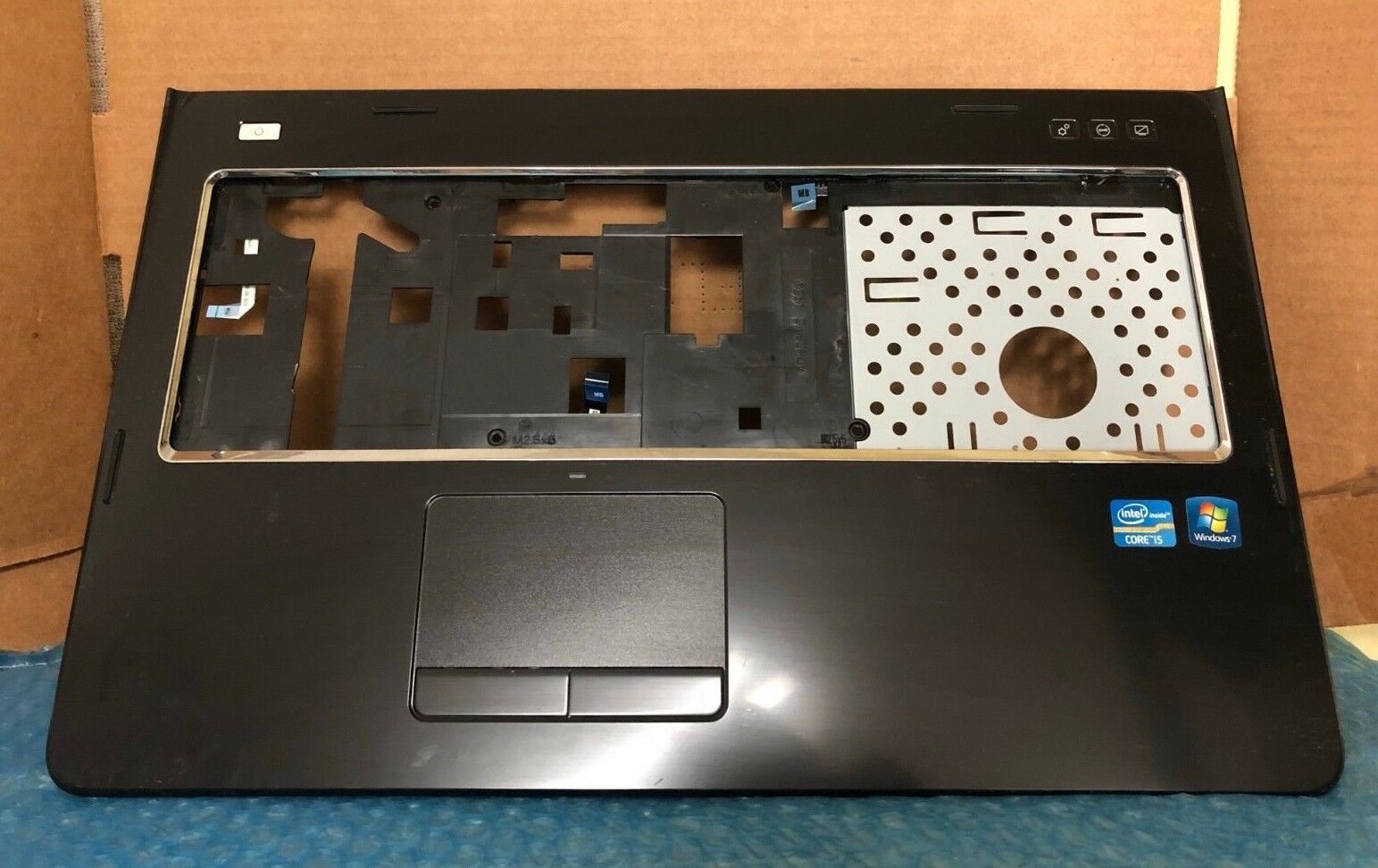 Dell n7110 нет изображения