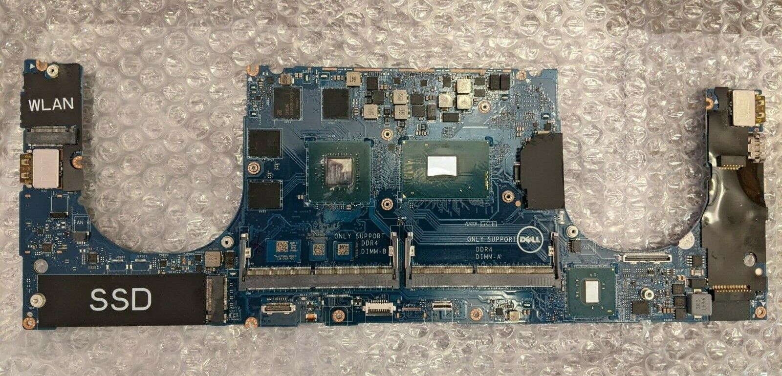 Main Dell XPS 15 9560